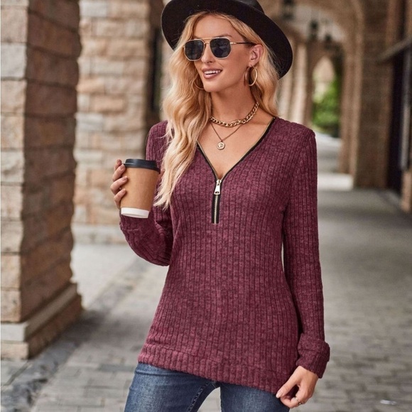 Every Day Chic Half-Zip Long Sleeve Top - Picture 2 of 4